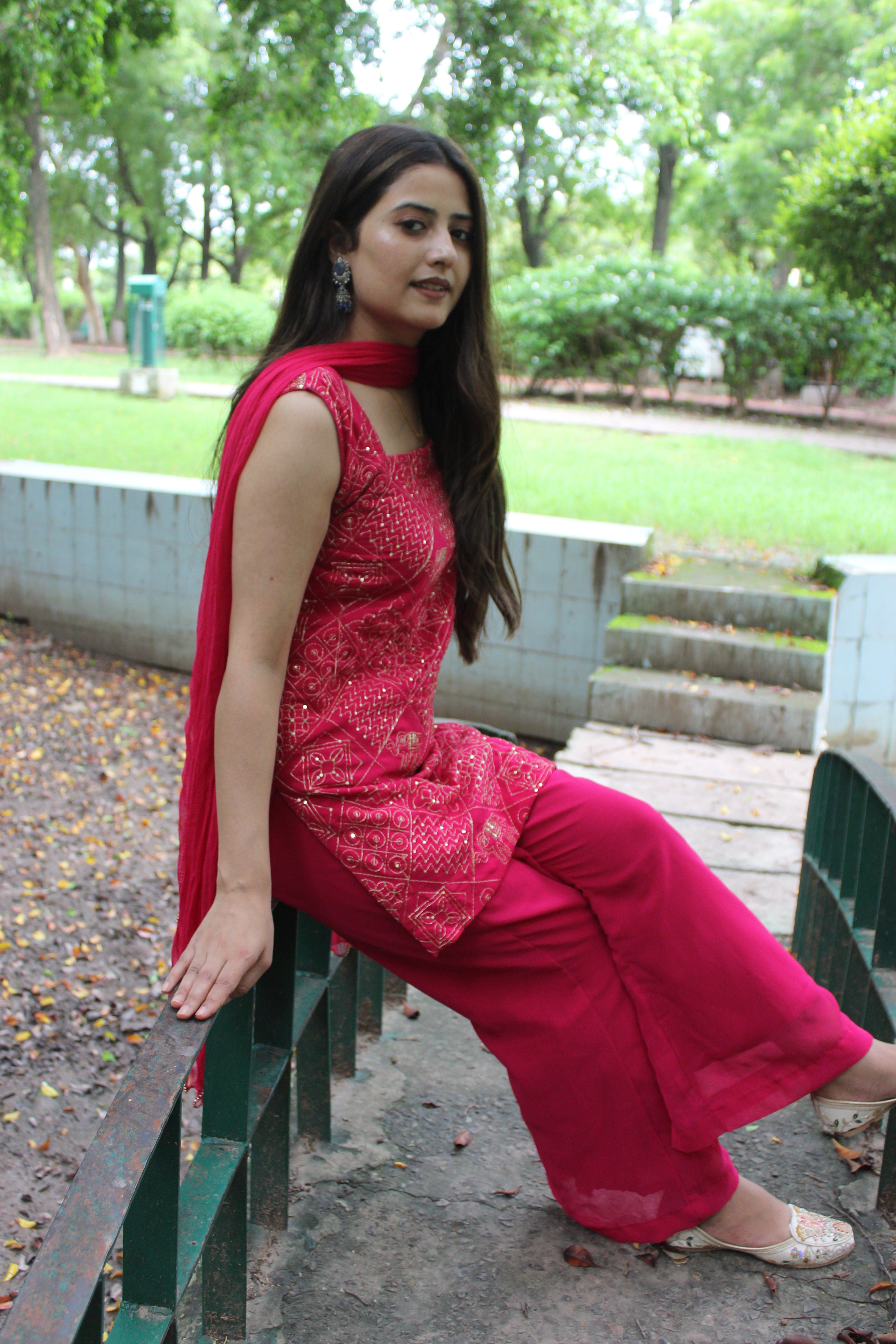 georgette fabric Parallel Suit with Dupatta