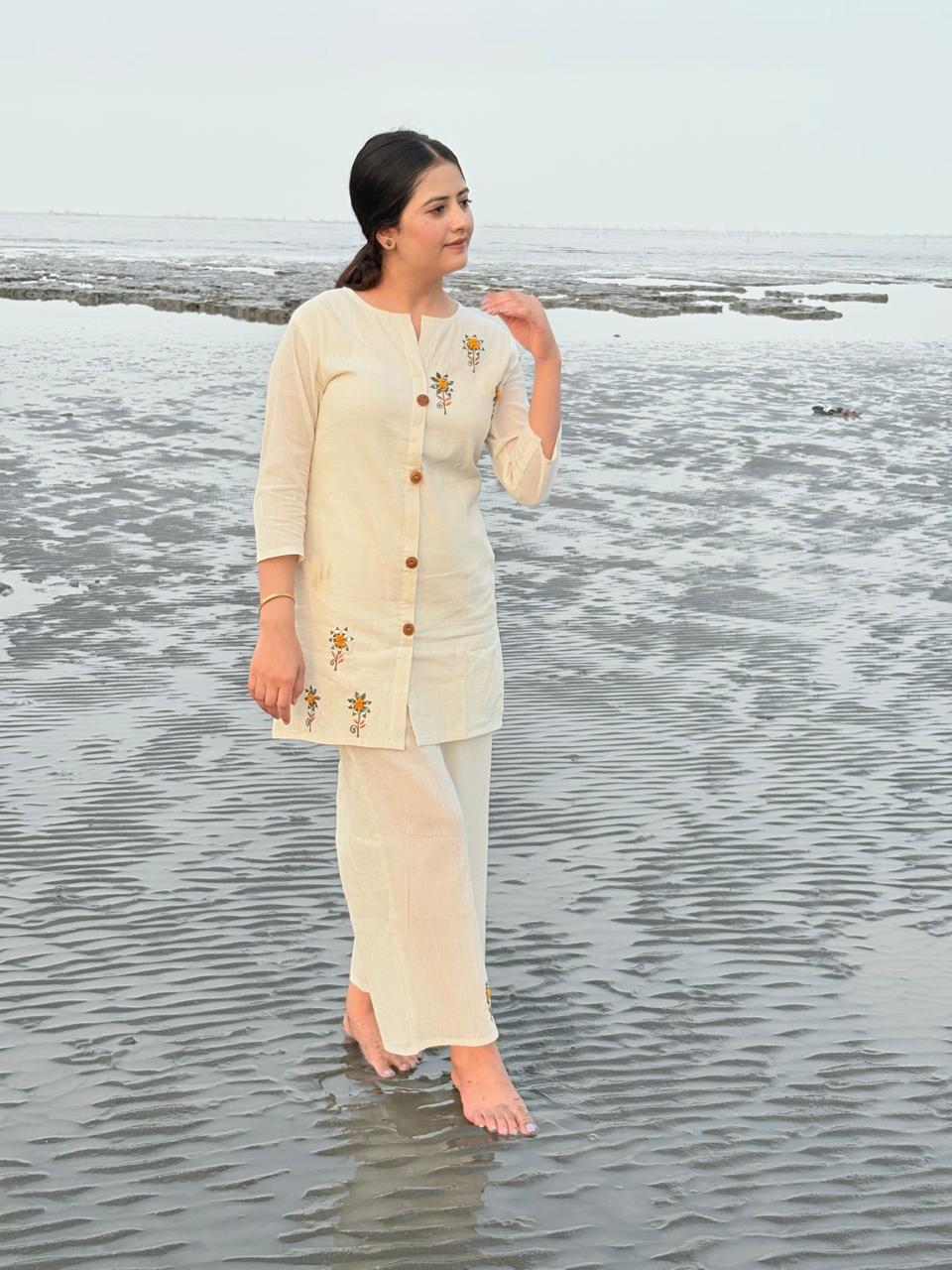 "Saanjh'  — Co-Ed Jute Cotton Set with Subtle Mirror Work