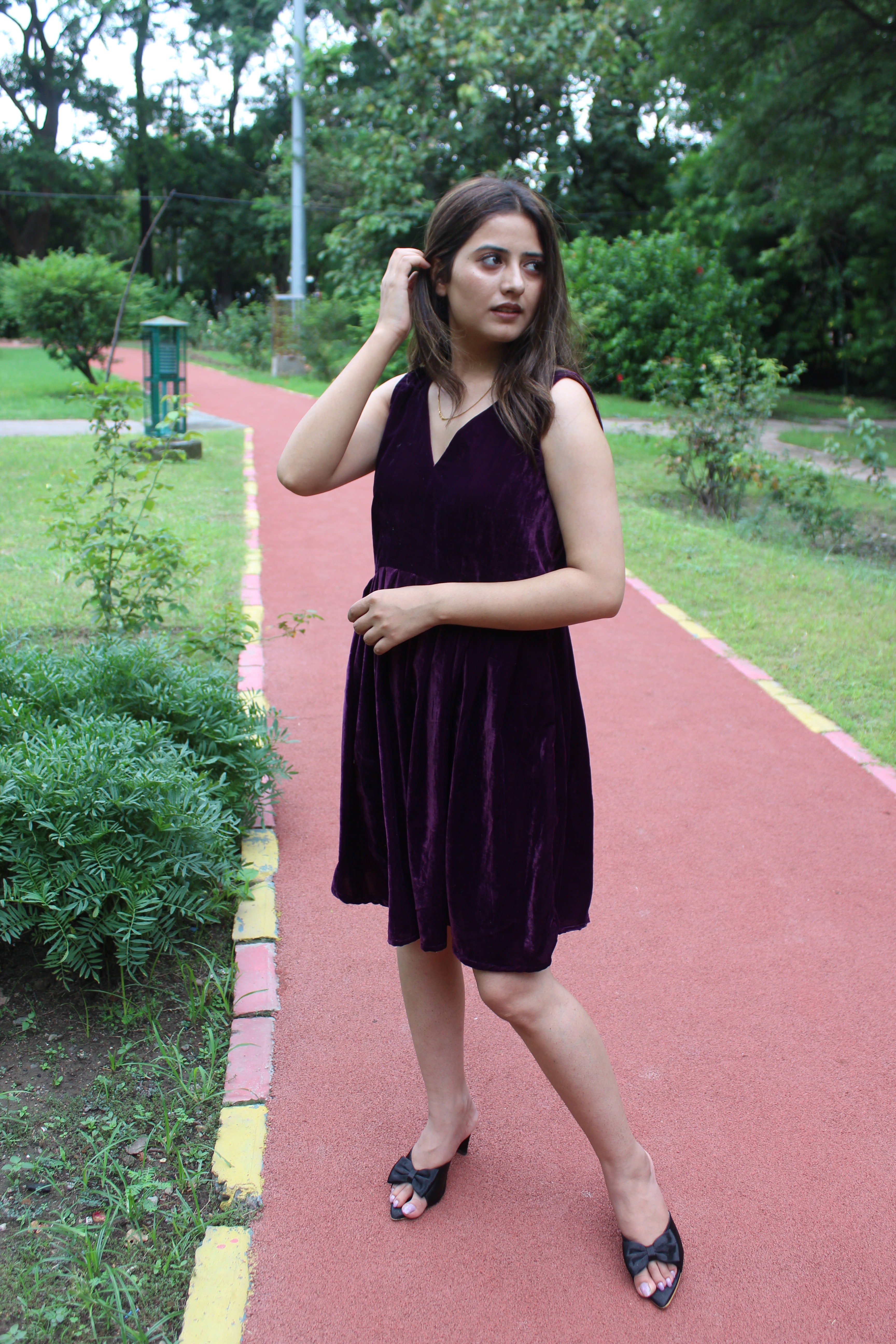 Velvet V-Neck Knee-Length Dress