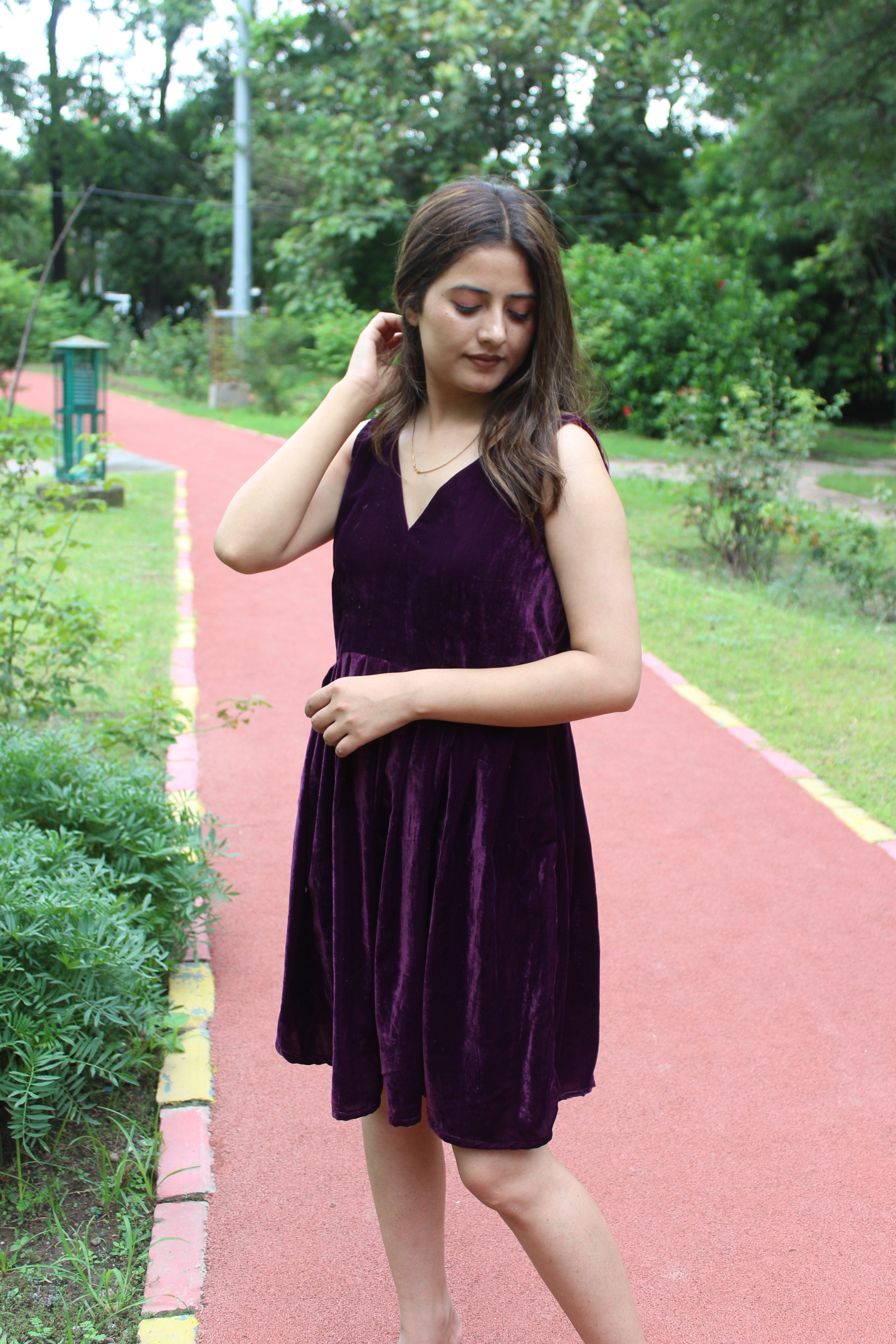 Velvet V-Neck Knee-Length Dress